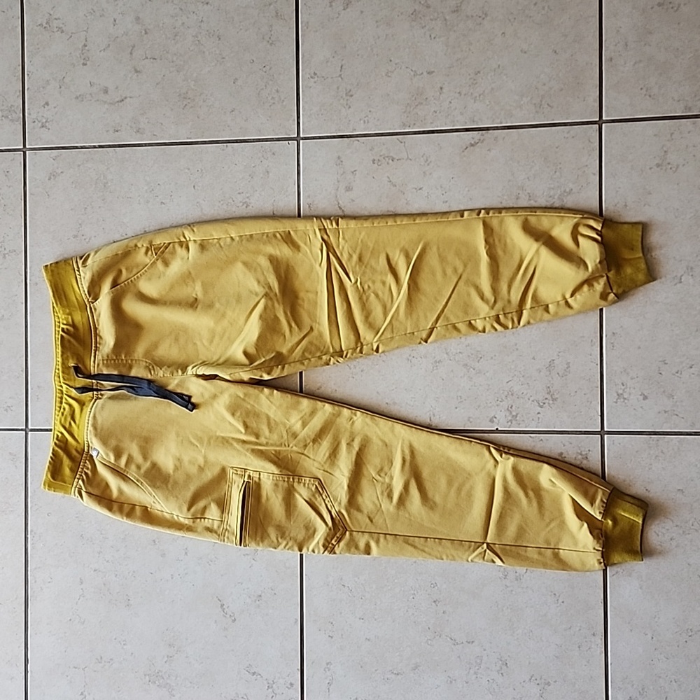Figs regular waist Zamora light gold small scrub joggers